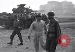 Standbild General MacArthur Manila Philippinen, 1945, aus Sekunde 15 historischem Filmmaterial Videoclip 65675040429