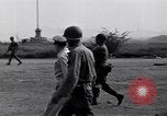 Standbild General MacArthur Manila Philippinen, 1945, aus Sekunde 19 historischem Filmmaterial Videoclip 65675040429