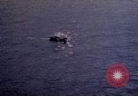 Standbild japanische Fischerboot Pacific Theater, 1945, aus Sekunde 22 historischem Filmmaterial Videoclip 65675040472