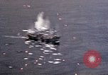 Standbild japanische Fischerboot Pacific Theater, 1945, aus Sekunde 27 historischem Filmmaterial Videoclip 65675040472