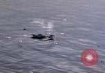 Standbild japanische Fischerboot Pacific Theater, 1945, aus Sekunde 36 historischem Filmmaterial Videoclip 65675040472