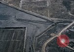 Standbild japanischen Flugplatz Okinawa Ryukyu Inseln, 1945, aus Sekunde 5 historischem Filmmaterial Videoclip 65675040481