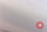 Standbild Us-Flugzeuge Gun camera Footage Okinawa Ryukyu Inseln, 1945, aus Sekunde 36 historischem Filmmaterial Videoclip 65675040484