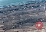 Standbild japanische Flugzeuge Okinawa Ryukyu Inseln, 1945, aus Sekunde 20 historischem Filmmaterial Videoclip 65675040485