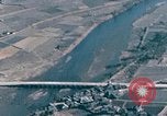 Standbild japanische Flugzeuge Okinawa Ryukyu Inseln, 1945, aus Sekunde 39 historischem Filmmaterial Videoclip 65675040485