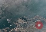 Standbild japanische Sampan Okinawa Ryukyu Inseln, 1945, aus Sekunde 21 historischem Filmmaterial Videoclip 65675040487