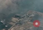 Standbild japanische Sampan Okinawa Ryukyu Inseln, 1945, aus Sekunde 23 historischem Filmmaterial Videoclip 65675040487