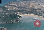 Standbild strafing Okinawa Ryukyu Inseln, 1945, aus Sekunde 31 historischem Filmmaterial Videoclip 65675040493