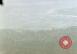 Standbild strafing Okinawa Ryukyu Inseln, 1945, aus Sekunde 14 historischem Filmmaterial Videoclip 65675040495