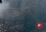Standbild strafing Okinawa Ryukyu Inseln, 1945, aus Sekunde 19 historischem Filmmaterial Videoclip 65675040495