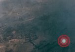 Standbild strafing Okinawa Ryukyu Inseln, 1945, aus Sekunde 24 historischem Filmmaterial Videoclip 65675040495