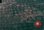 Standbild strafing Okinawa Ryukyu Inseln, 1945, aus Sekunde 33 historischem Filmmaterial Videoclip 65675040495