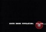 Immagine di Riprese aeree del South Bronx e treno elevata South Bronx New York City USA, 1965, secondo 7 filmato di repertorio 65675040519