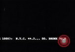 Immagine di Riprese aeree del South Bronx e treno elevata South Bronx New York City USA, 1965, secondo 56 filmato di repertorio 65675040519