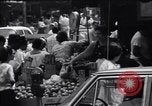 Immagine di Bronx meridionale negli anni '60 New York City USA, 1965, secondo 53 filmato di repertorio 65675040521