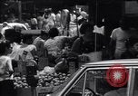 Immagine di Bronx meridionale negli anni '60 New York City USA, 1965, secondo 55 filmato di repertorio 65675040521