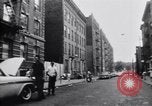 Standbild Einwohner der South Bronx South Bronx New York City USA, 1965, aus Sekunde 18 historischem Filmmaterial Videoclip 65675040522