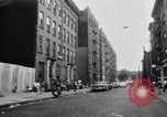 Standbild Einwohner der South Bronx South Bronx New York City USA, 1965, aus Sekunde 20 historischem Filmmaterial Videoclip 65675040522