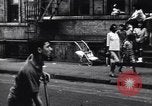 Standbild Einwohner der South Bronx South Bronx New York City USA, 1965, aus Sekunde 49 historischem Filmmaterial Videoclip 65675040522
