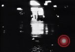 Standbild Nachtleben in South Bronx South Bronx New York City USA, 1965, aus Sekunde 18 historischem Filmmaterial Videoclip 65675040523