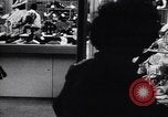 Standbild Nachtleben in South Bronx South Bronx New York City USA, 1965, aus Sekunde 29 historischem Filmmaterial Videoclip 65675040523
