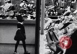 Standbild Nachtleben in South Bronx South Bronx New York City USA, 1965, aus Sekunde 31 historischem Filmmaterial Videoclip 65675040523