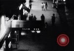 Standbild Nachtleben in South Bronx South Bronx New York City USA, 1965, aus Sekunde 50 historischem Filmmaterial Videoclip 65675040523