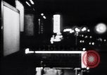 Standbild Nachtleben in South Bronx South Bronx New York City USA, 1965, aus Sekunde 56 historischem Filmmaterial Videoclip 65675040523