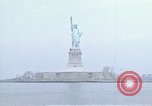 Standbild Freiheitsstatue New York City USA, 1970, aus Sekunde 1 historischem Filmmaterial Videoclip 65675040537