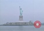 Standbild Freiheitsstatue New York City USA, 1970, aus Sekunde 6 historischem Filmmaterial Videoclip 65675040537