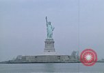 Standbild Freiheitsstatue New York City USA, 1970, aus Sekunde 17 historischem Filmmaterial Videoclip 65675040537