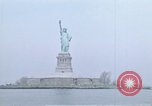 Standbild Freiheitsstatue New York City USA, 1970, aus Sekunde 20 historischem Filmmaterial Videoclip 65675040537