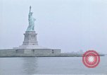 Standbild Freiheitsstatue New York City USA, 1970, aus Sekunde 23 historischem Filmmaterial Videoclip 65675040537