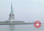 Standbild Freiheitsstatue New York City USA, 1970, aus Sekunde 27 historischem Filmmaterial Videoclip 65675040537