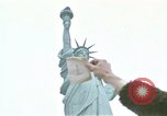 Standbild Freiheitsstatue New York City USA, 1970, aus Sekunde 30 historischem Filmmaterial Videoclip 65675040537