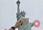 Standbild Freiheitsstatue New York City USA, 1970, aus Sekunde 38 historischem Filmmaterial Videoclip 65675040537