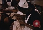 Standbild Handarbeiten und nähen Klasse Kingston Jamaika, 1972, aus Sekunde 20 historischem Filmmaterial Videoclip 65675040547