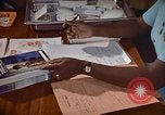 Image contraceptifs Kingston Jamaïque, 1972, de la seconde 3 séquences d'archives historiques vidéo 65675040548