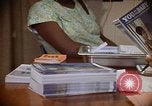 Image contraceptifs Kingston Jamaïque, 1972, de la seconde 26 séquences d'archives historiques vidéo 65675040548