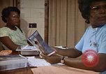 Image contraceptifs Kingston Jamaïque, 1972, de la seconde 34 séquences d'archives historiques vidéo 65675040548