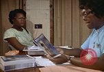 Image contraceptifs Kingston Jamaïque, 1972, de la seconde 38 séquences d'archives historiques vidéo 65675040548