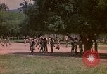 Image enfants en uniforme Kingston Jamaïque, 1972, de la seconde 48 séquences d'archives historiques vidéo 65675040551