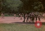 Image enfants en uniforme Kingston Jamaïque, 1972, de la seconde 56 séquences d'archives historiques vidéo 65675040551