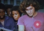 Image le soudage Kingston Jamaïque, 1972, de la seconde 43 séquences d'archives historiques vidéo 65675040552