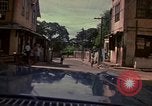 Image rues étroites Kingston Jamaïque, 1972, de la seconde 59 séquences d'archives historiques vidéo 65675040554
