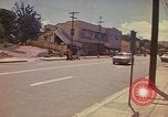 Image rue animée Montego Bay en Jamaïque, 1972, de la seconde 27 séquences d'archives historiques vidéo 65675040556