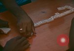 Image rue animée Montego Bay en Jamaïque, 1972, de la seconde 59 séquences d'archives historiques vidéo 65675040556