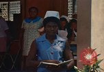 Image infirmière jamaïcaine Jamaïque, 1972, de la seconde 8 séquences d'archives historiques vidéo 65675040559