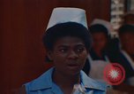 Image infirmière jamaïcaine Jamaïque, 1972, de la seconde 12 séquences d'archives historiques vidéo 65675040559