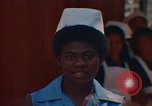 Image infirmière jamaïcaine Jamaïque, 1972, de la seconde 14 séquences d'archives historiques vidéo 65675040559